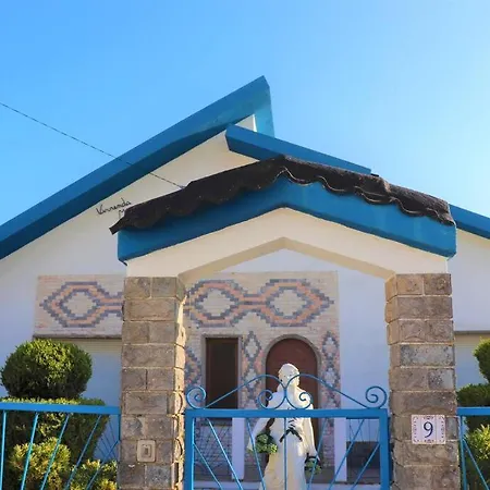 아파트 A Mouros House With Swimming Pool *