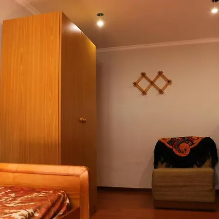 A Mouros House With Swimming Pool 아파트