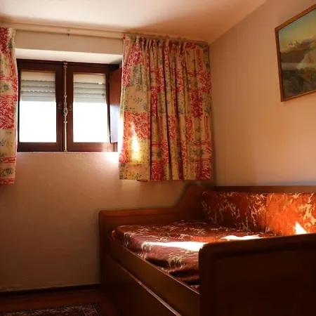 A Mouros House With Swimming Pool * Ericeira