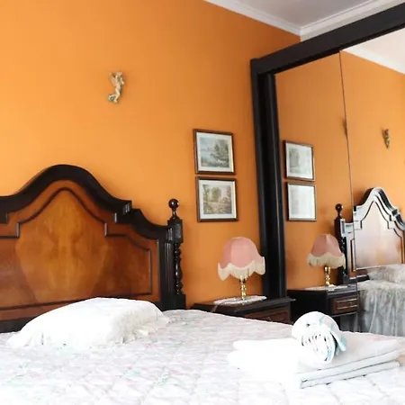 A Mouros House With Swimming Pool Apartamento Ericeira