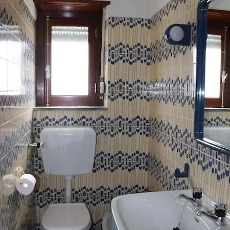 A Mouros House With Swimming Pool Ericeira